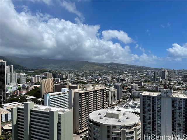 Building Photo - 641 Ke’eaumoku St