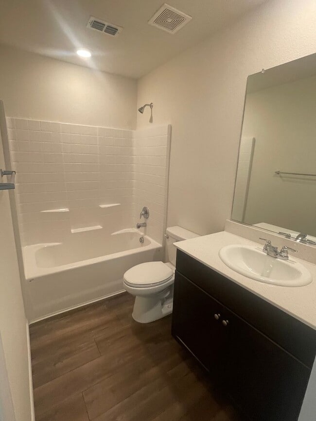 Foto del edificio - For Rent | Sendera Ranch | 3BD/2BA | 1,300 SF | Pets Welcome