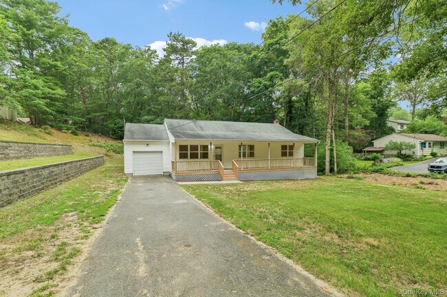 Foto del edificio - 22 Red Maple Rd