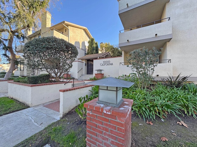 Foto del edificio - 1000 E California Blvd