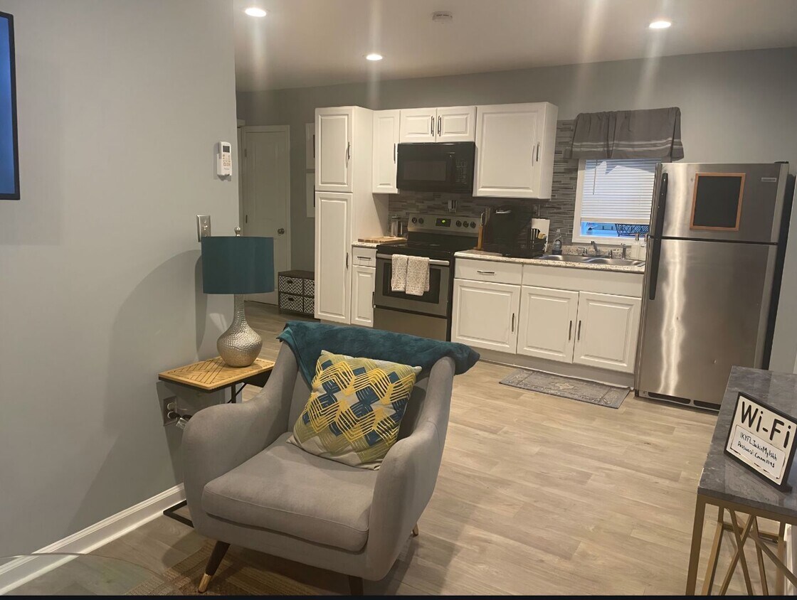 Charming & Private 1-Bedroom Guesthouse – Utilities Included! - Charming & Private 1-Bedroom Guesthouse – Utilities Included!