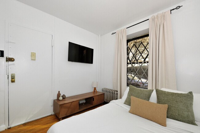 Foto del edificio - 419 W 54th St