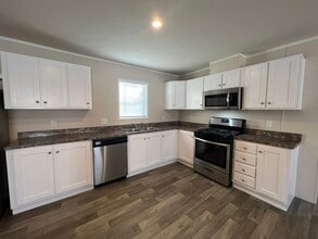 Building Photo - 266 Spruce
