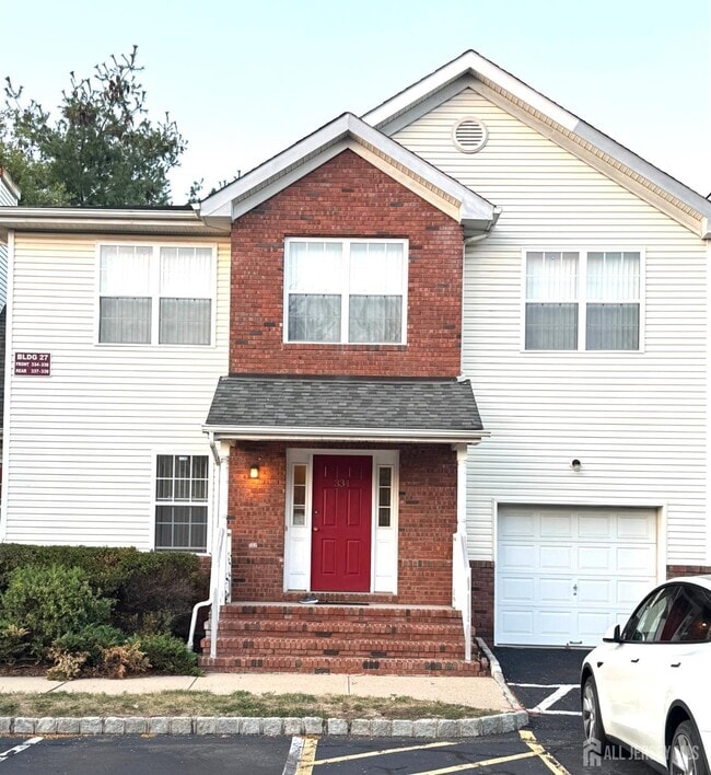 Building Photo - 334 Moonlight Dr