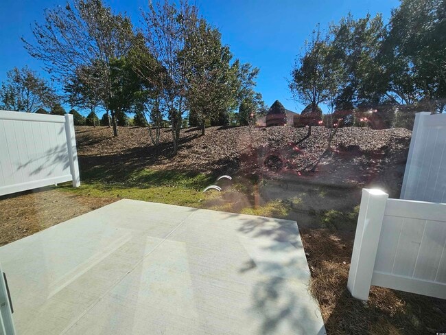 Building Photo - 2033 Northwest Dr