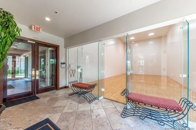 Foto del edificio - 3683 NW Mediterranean Ln