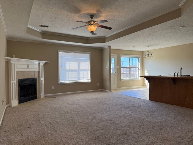 Foto del edificio - 2413 Versailles Dr