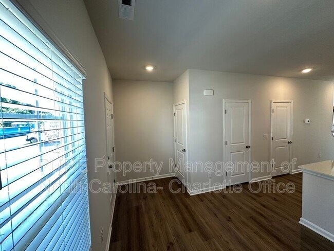 Foto del edificio - 1835 Autumn Mist Dr