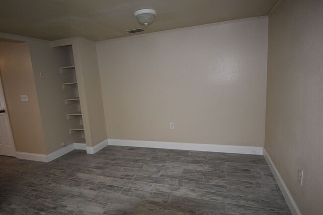 Foto del edificio - 2Bdrm 1.5Bath -- Townhome near UCF and Wat...