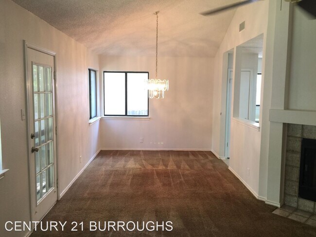 Foto del edificio - 3 br, 2 bath House - 6014 Spring Valley