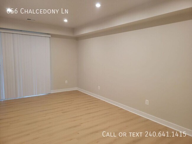 Building Photo - 656 Chalcedony Ln