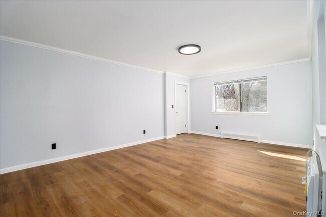 Foto del edificio - 615 Fox Run Ln