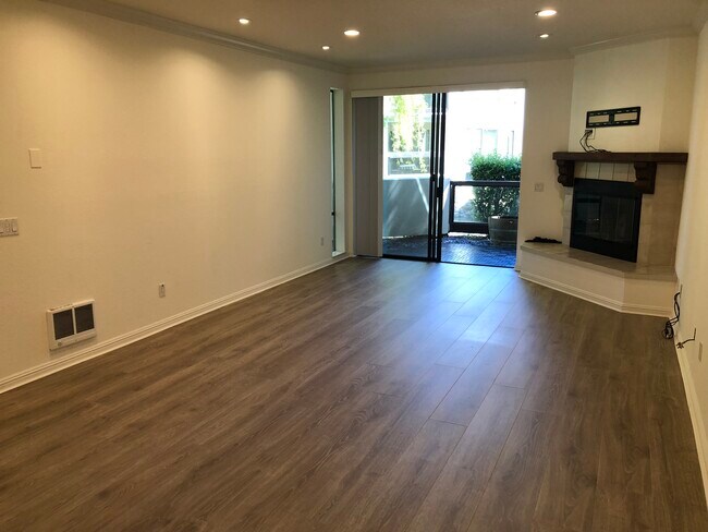 Building Photo - 103 Shorebird Cir
