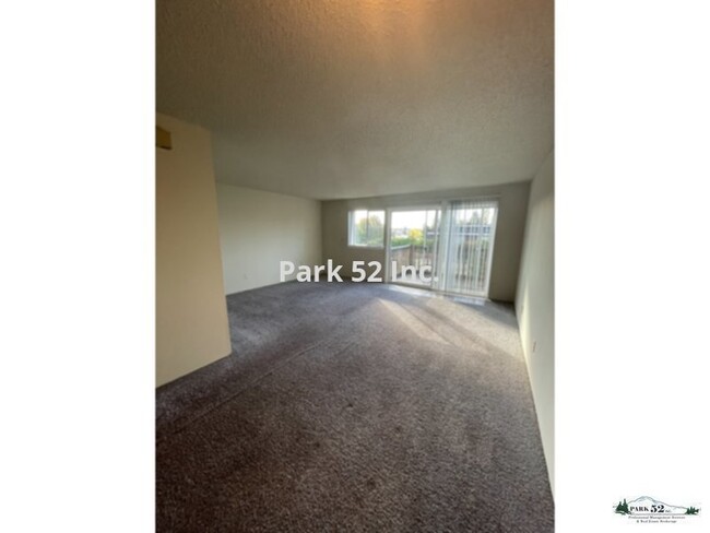 Building Photo - 3602 S 15th St