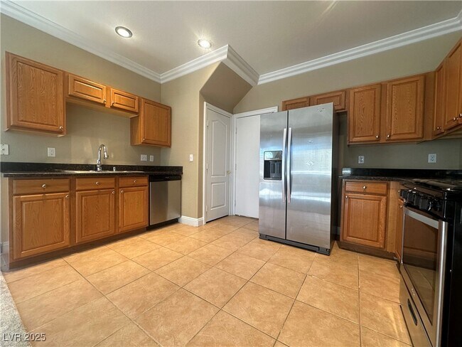 Foto del edificio - 5023 Auburn Skyline St