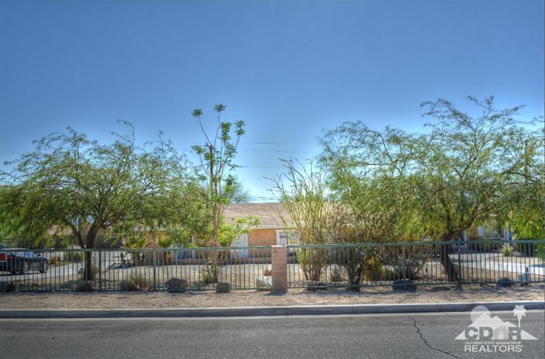 Building Photo - 66433 7th St