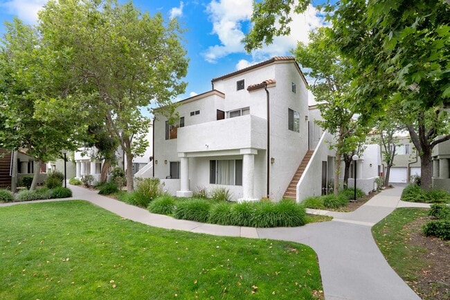 Building Photo - Riverpark