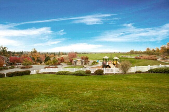 Photo - 2315 NE Natalie Way Townhome