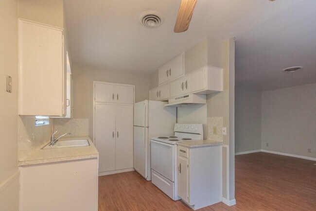 Foto del edificio - 1503 Wheless Ln