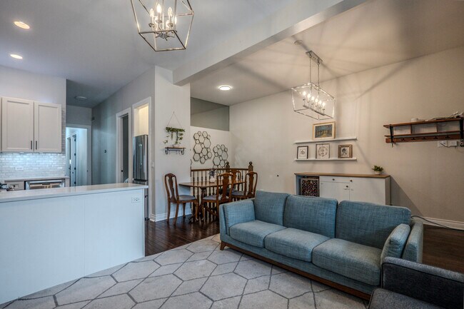 Foto del edificio - 1349 W Huron St
