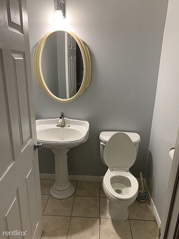 Foto del edificio - 3 br, 2.5 bath Townhome - 4675 General Road A