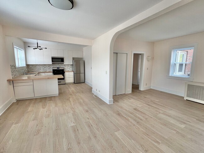 Foto del edificio - 77 Glenbrook Rd