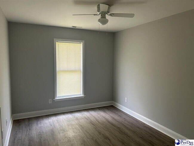 Foto del edificio - 3713 Breckridge Cir