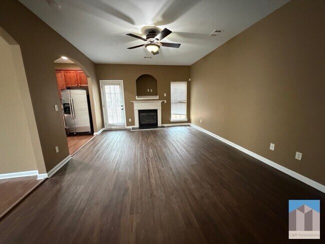 Building Photo - 2473 Capella Cir SW