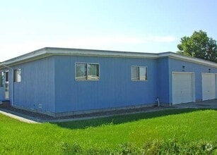 Building Photo - 3310 Winchell Ln