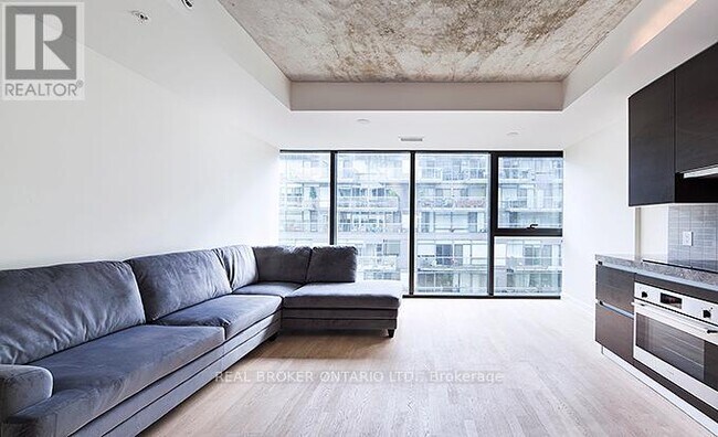 Photo du bâtiment - 38 Stewart St