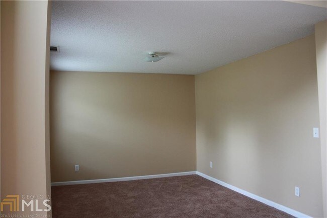 Building Photo - 7162 Mill Arbor