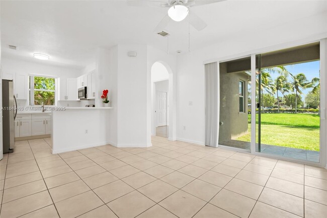 Foto del edificio - 10902 SW 242nd St