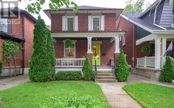 Building Photo - 15 Cathcart St
