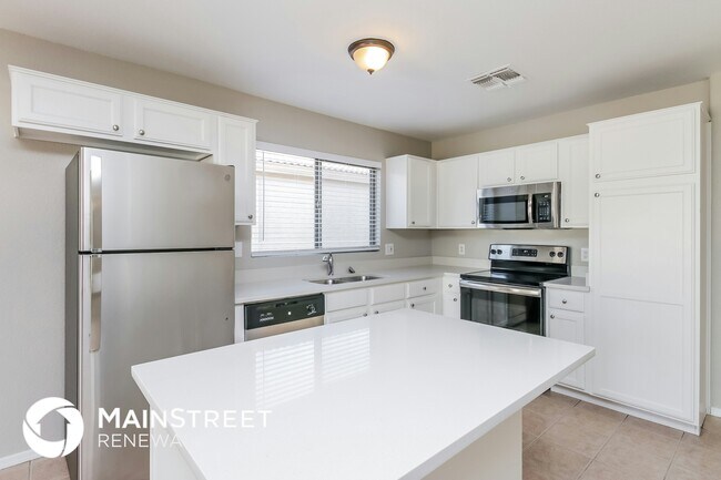 Foto del edificio - 6242 W Illini St