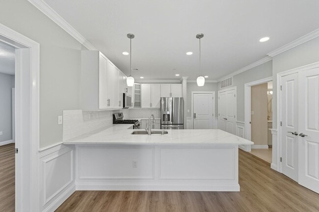 Building Photo - 320 Middlesex Ave