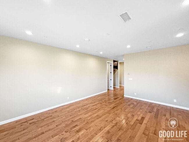 Foto del edificio - Updated 4BD/3.5BA Rental With 3-Car Garage in Menifee