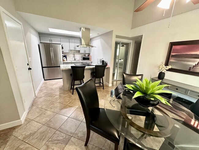 Foto del edificio - 8860 N Winding Way