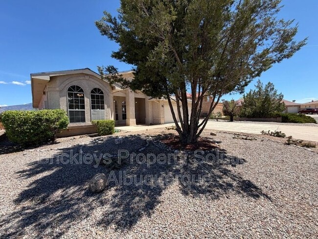 Building Photo - 7281 Spruce Mountain Loop NE