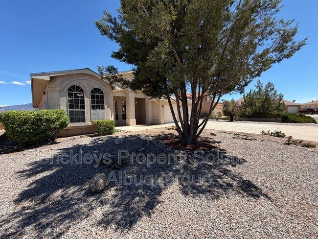 Foto del edificio - 7281 Spruce Mountain Loop NE