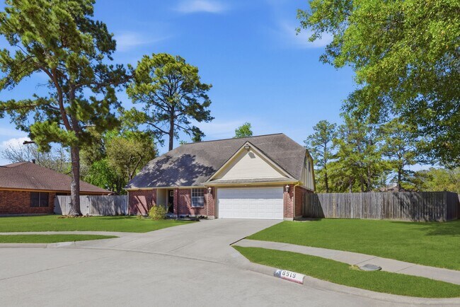 Foto del edificio - 8515 Leafdale Dr