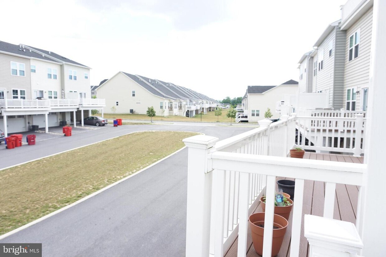 215 Quarry Point Rd, Malvern, PA 19355 Townhome Rentals in Malvern PA