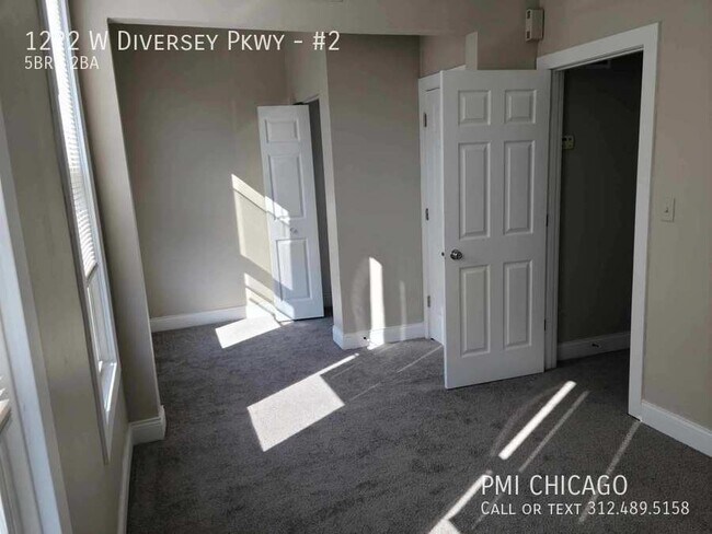 Photo - 1222 W Diversey Pky Apartment