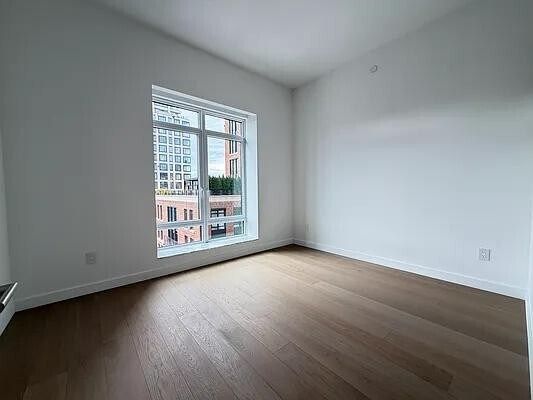 Foto del edificio - 555 W 22nd St