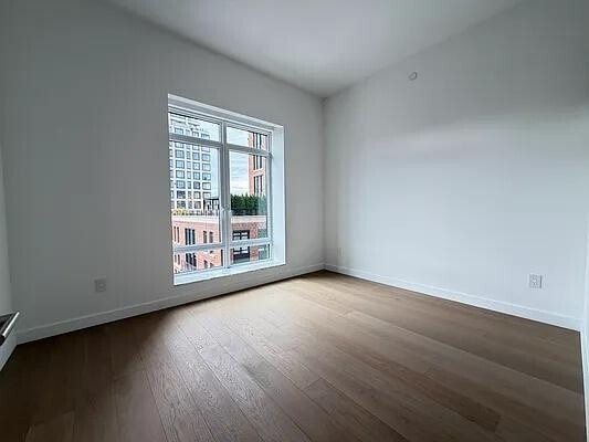 Building Photo - 555 W 22nd St