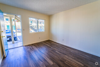 Building Photo - Overlook Point Apartments