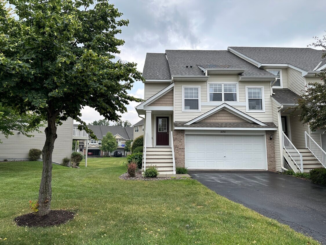 Foto principal - 16701 50th Ct N
