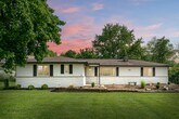 Foto principal - 7621 Central College Rd