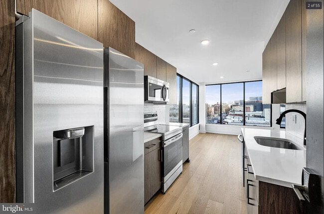 Photo - 1800 W Girard Ave Apartment