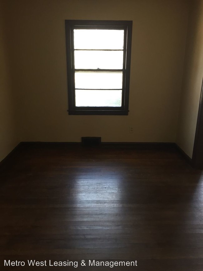 Building Photo - 3 br, 1 bath House - 401 Newnan Rd