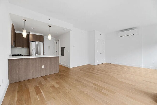 Foto del edificio - 41-22 24th Street